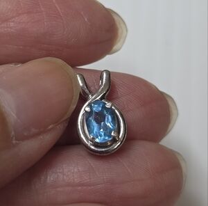 vintage blue gemstone sterling silver 925 Dainty Delicate pendant